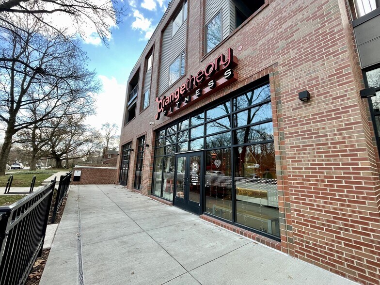 More Photos Of 5858 N College Ave, Indianapolis Apartments For Lease