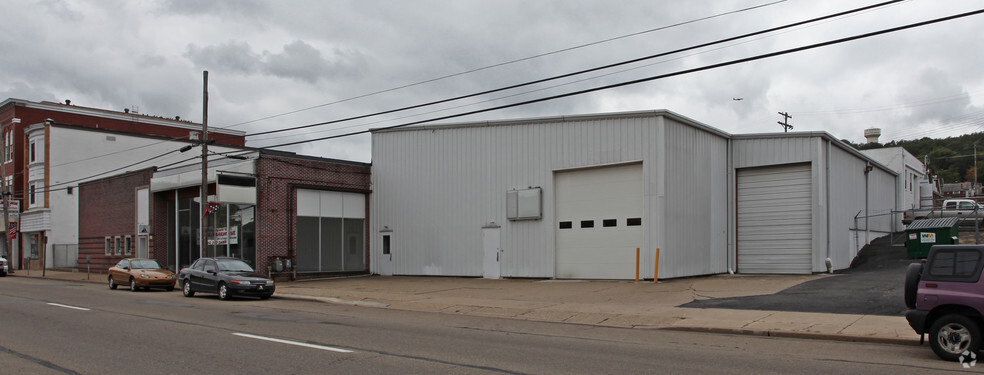 Primary Photo Of 938 4th Ave, Coraopolis Warehouse For Lease