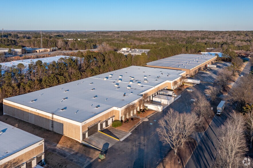 More Photos Of 5044 S Royal Atlanta Dr, Tucker Warehouse For Lease