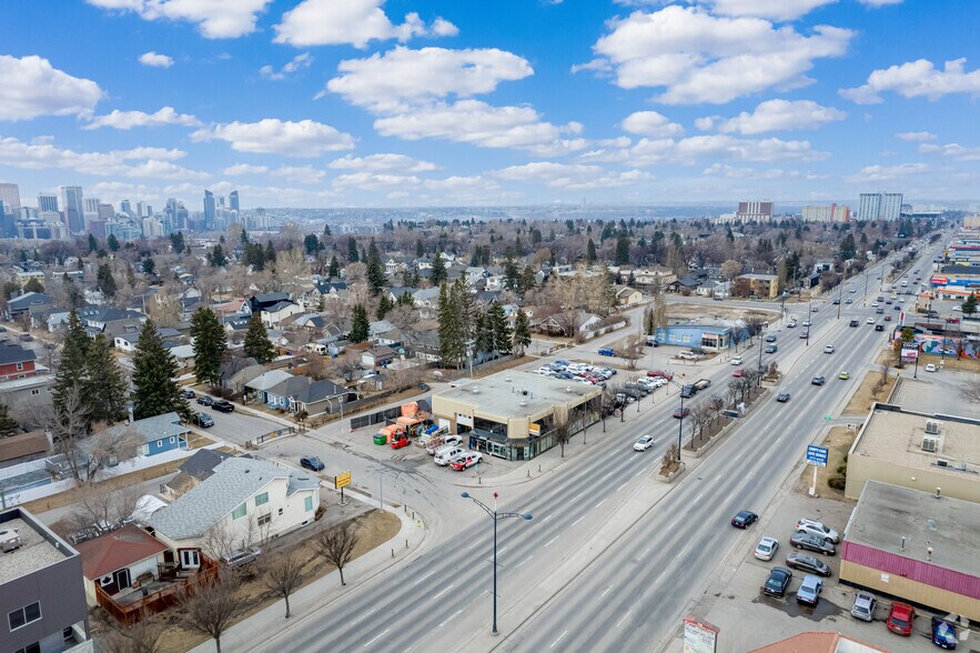 More Photos Of 321 16 Ave NW, Calgary Department Store For Sale