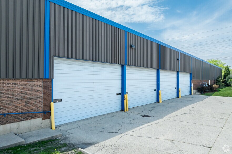 More Photos Of 1845 Tonne Rd, Elk Grove Village Manufacturing For Lease