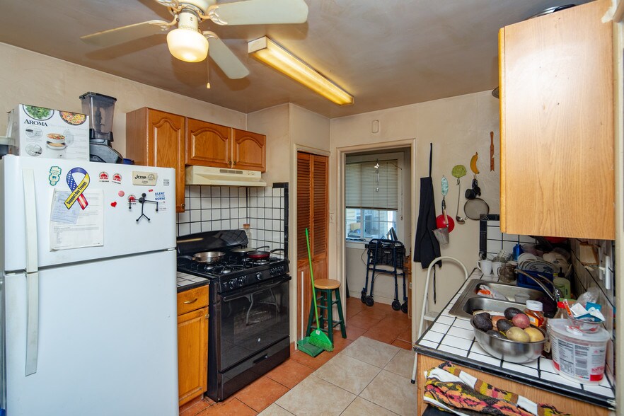 More Photos Of 3041-3049 Sacramento St, Berkeley Apartments For Sale