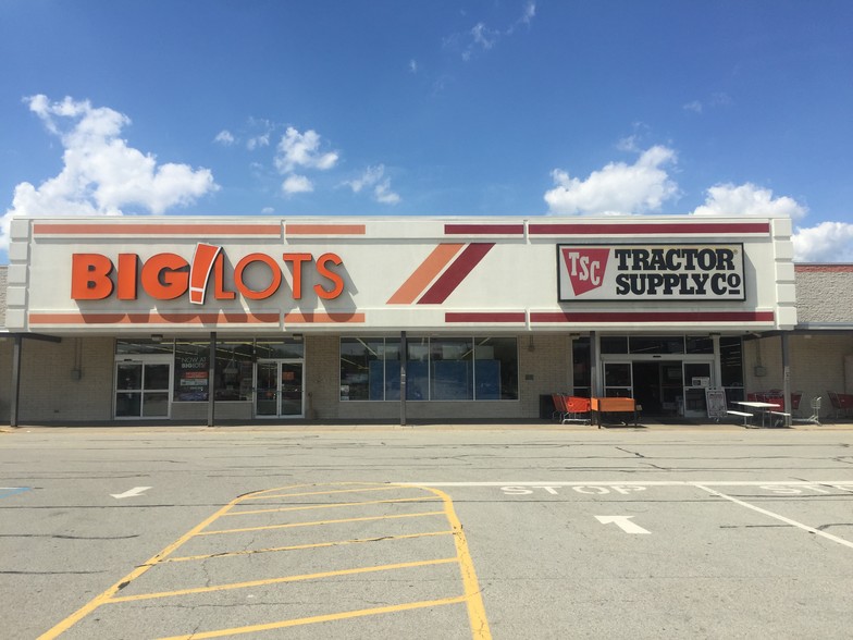 Primary Photo Of 1 Franklin Village Mall, Kittanning Unknown For Lease