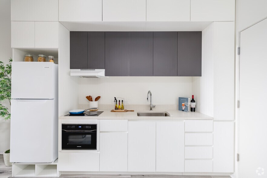 More Photos Of 2911 Adams Ave, San Diego Apartments For Lease