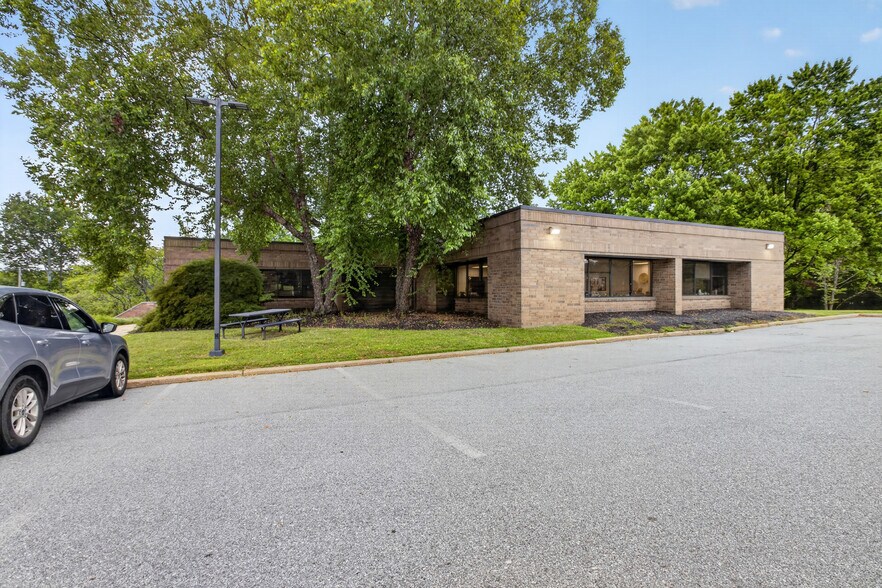 More Photos Of 728 Springdale Dr, Exton Office For Sale