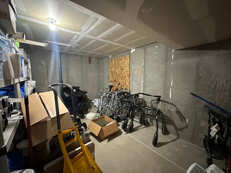 More Photos Of 184 E 5910 S, Salt Lake City Office For Sale