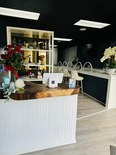 More Photos Of 2640 Willard Dairy Rd, High Point Medical For Sale