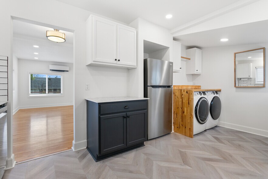 More Photos Of 418 Dewey St, Oregon City Multifamily For Sale
