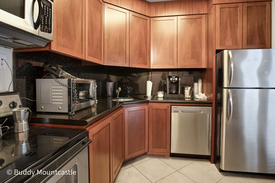 More Photos Of 4551 Ponce De Leon Blvd, Coral Gables Medical For Lease