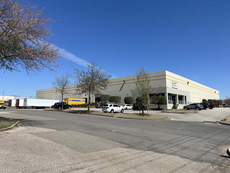 Primary Photo Of 3570 Winchester Rd, Memphis Warehouse For Lease