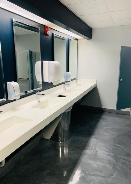 More Photos Of 3785 NW 82nd Ave, Doral Office For Lease