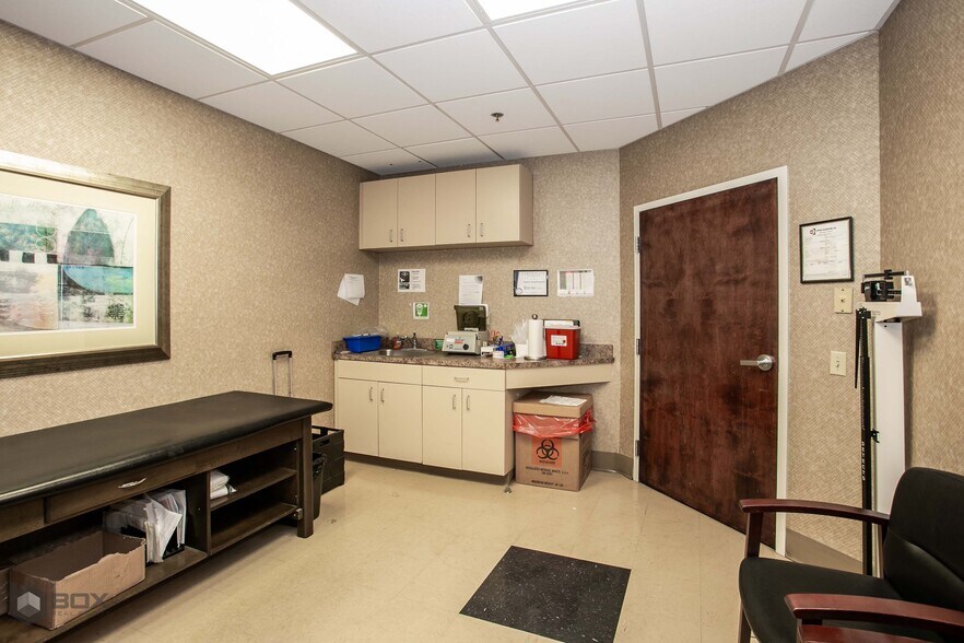 More Photos Of 7171 N University Dr, Tamarac Medical For Sale