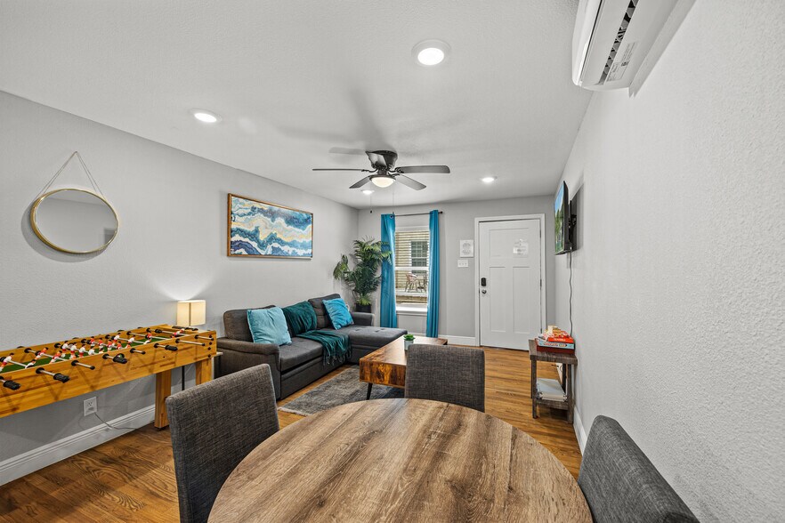More Photos Of 2512 Calumet St, Houston Apartments For Sale
