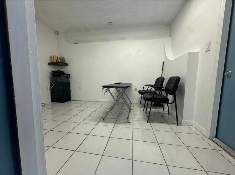 More Photos Of 531 N US Highway 17 92, Longwood Storefront Retail Office For Sale