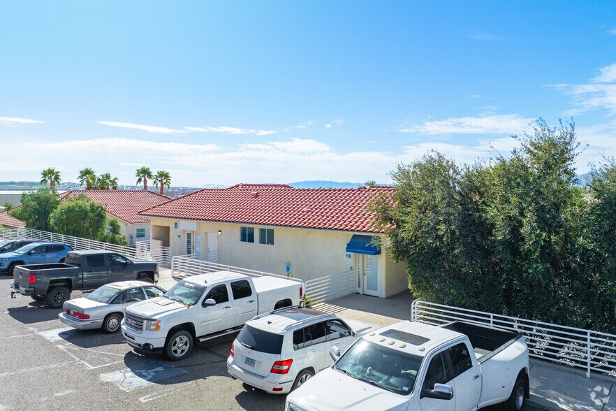 More Photos Of 3015 Highway 95, Bullhead City Medical For Lease
