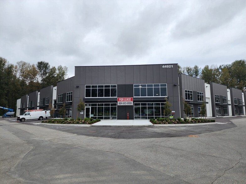 Primary Photo Of 44921 Commercial Crt, Chilliwack Warehouse For Lease