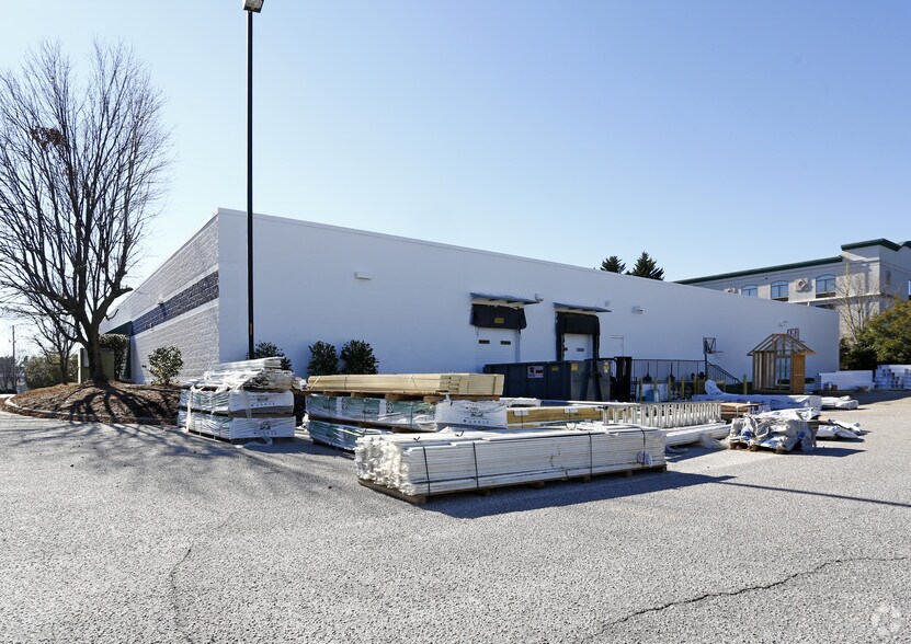 More Photos Of 1540 Mechanical Blvd, Garner Showroom For Sale