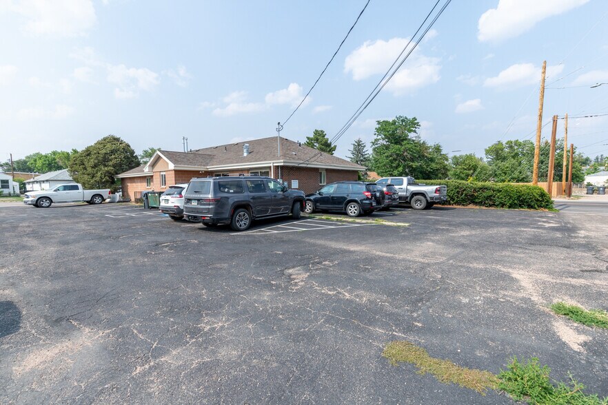 More Photos Of 2120 Logan Ave, Cheyenne Healthcare For Sale