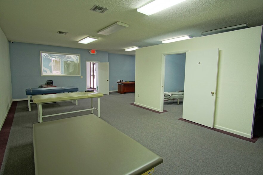 More Photos Of 1260 E Normandy Blvd, Deltona Medical For Lease
