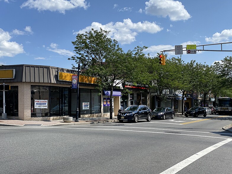 More Photos Of 1-5 S Washington Ave, Bergenfield Storefront For Lease