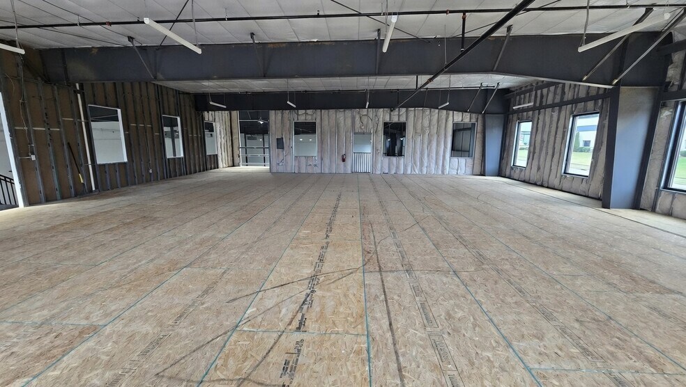 More Photos Of 168 Thunder Rd, Mooresville Light Manufacturing For Lease