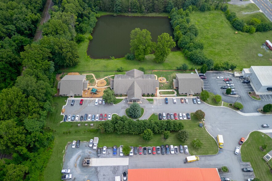 More Photos Of 1071 Woodberry Square Pl, Lynchburg Office For Sale