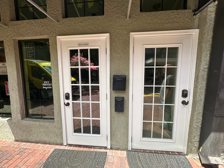 More Photos Of 1412-1414 Bayview Ct, Fort Myers Freestanding For Lease