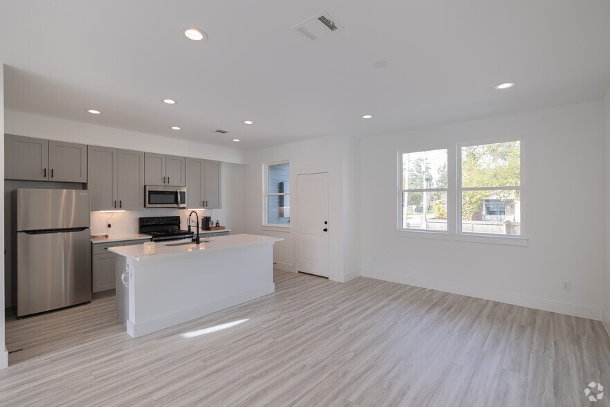 More Photos Of 2527 Judiway St, Houston Apartments For Sale