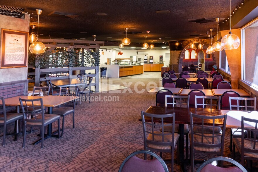 More Photos Of 287 N Lake Powell Blvd, Page Hotel For Sale