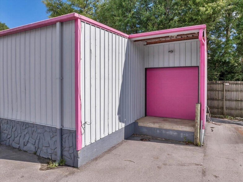 More Photos Of 95 John Sims Pky E, Niceville Freestanding For Sale