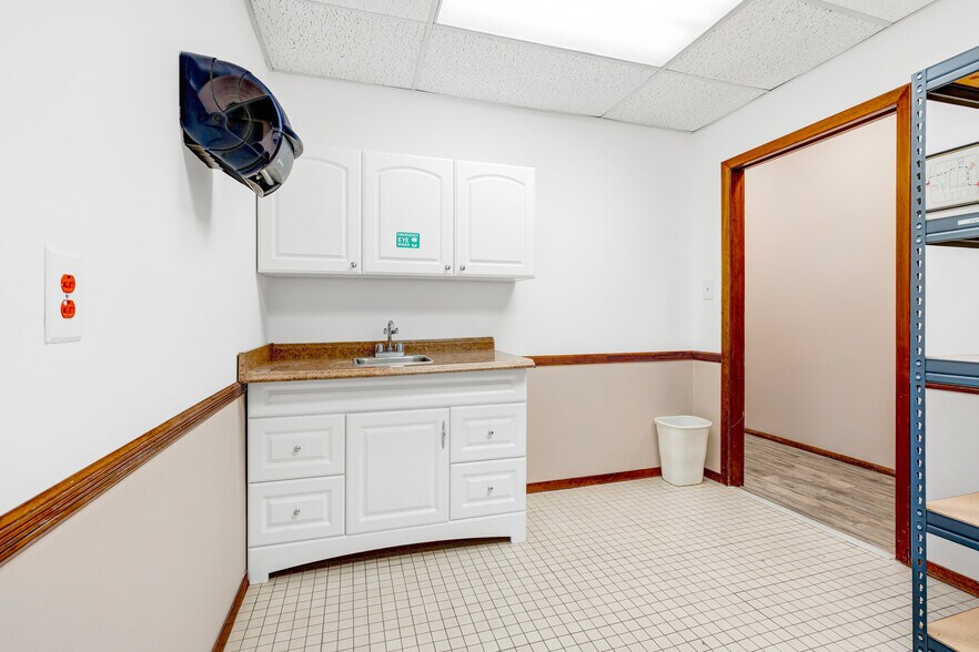 More Photos Of 1163 Route 37 W, Toms River Medical For Lease