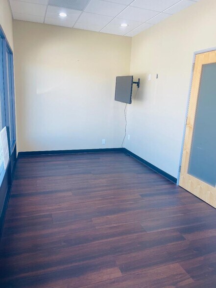 More Photos Of 321 San Felipe Rd, Hollister Medical For Lease