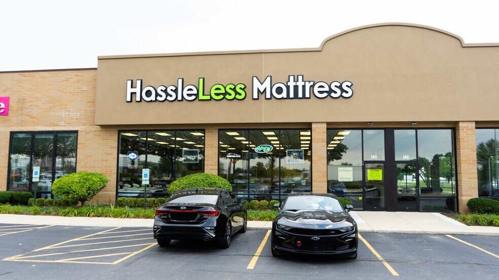 More Photos Of 1076 Route 59, Aurora Freestanding For Lease