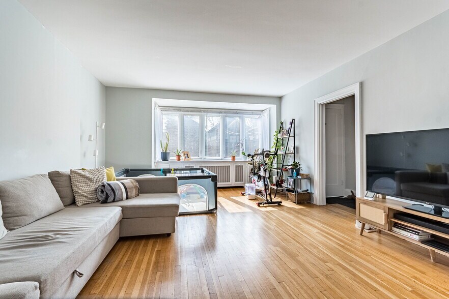 More Photos Of 14 Kilbarry Rd, Toronto Multifamily For Sale