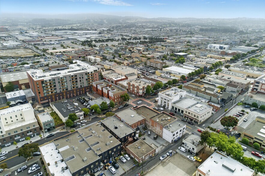 More Photos Of 301 Grand Ave, South San Francisco Office For Lease