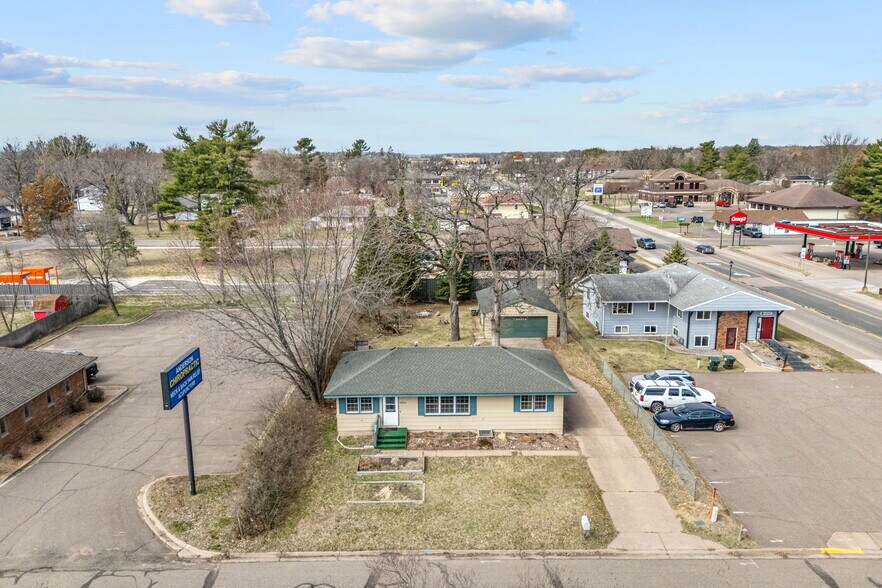 More Photos Of 38804 8th Ave, North Branch Office Residential For Sale