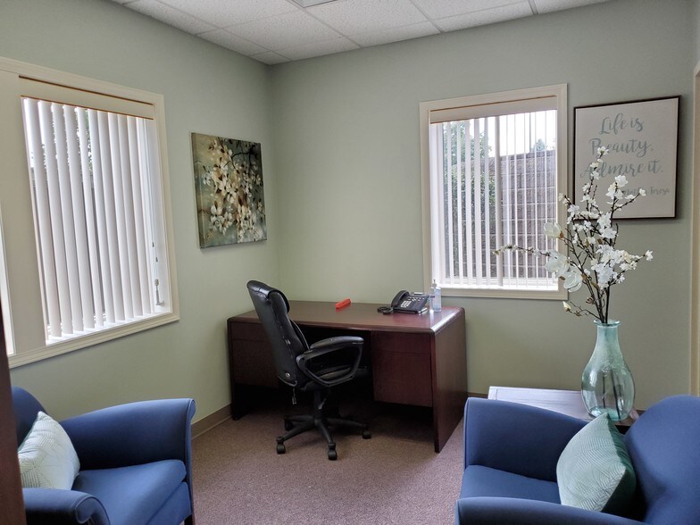 More Photos Of 9150 Market Square Dr, Streetsboro Medical For Lease