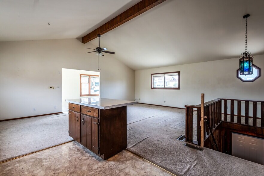 More Photos Of 812 6th St, Harlan Apartments For Sale