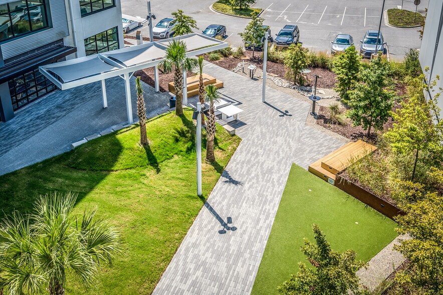 More Photos Of 1940 Algonquin Rd, Charleston Office For Lease