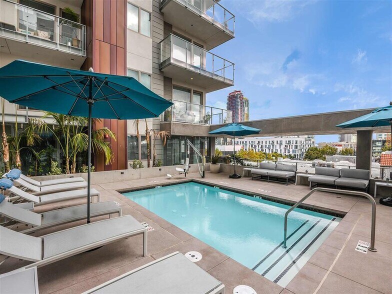 More Photos Of 1110 F St, San Diego Apartments For Lease