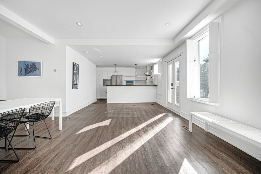 More Photos Of 391 Ontario St, Toronto General Retail For Sale