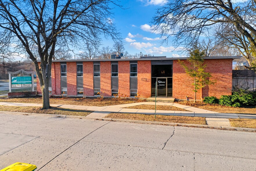 Primary Photo Of 828 Cherry St, Green Bay Office Residential For Sale