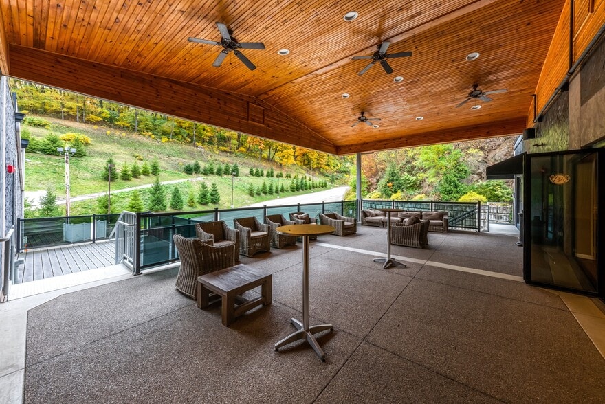 More Photos Of 1070 Baknsville Ave, Pittsburgh Lodge Meeting Hall For Sale