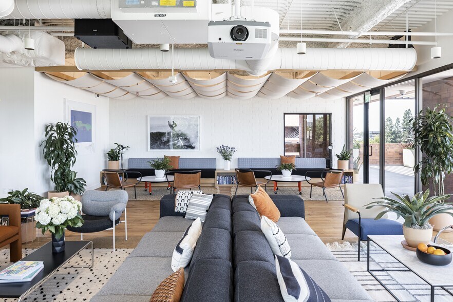 More Photos Of 4041 MacArthur Blvd, Newport Beach Coworking Space