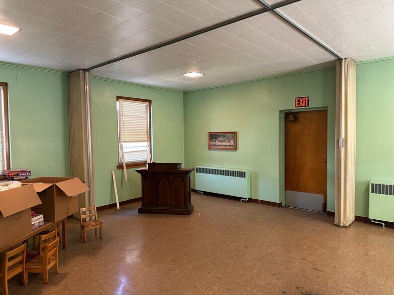 More Photos Of 120 Grand Ave, Cumberland Specialty For Sale