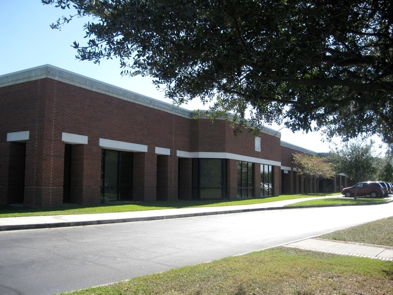 More Photos Of 8001 Chatham Center Dr, Savannah Office For Lease