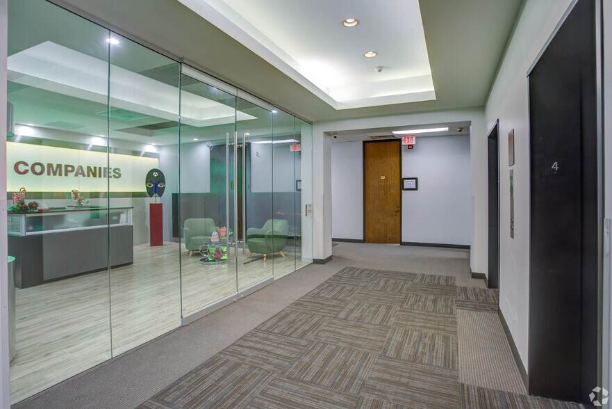 More Photos Of 550 Post Oak Blvd, Houston Office For Lease