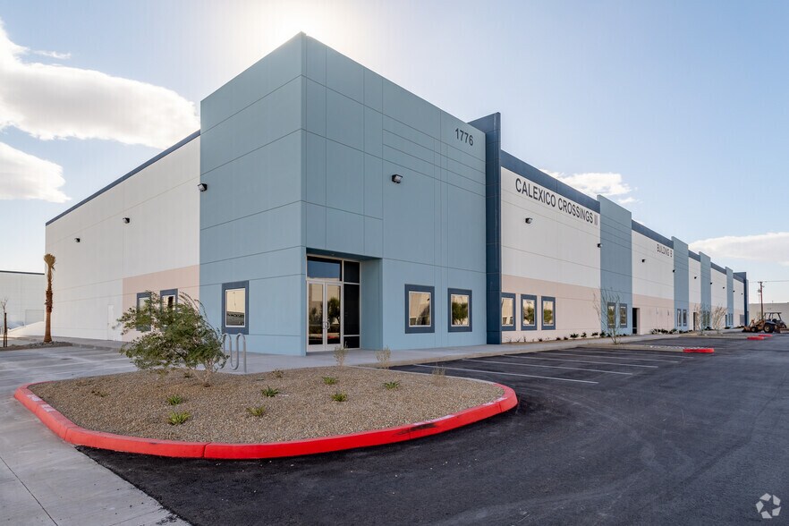 More Photos Of 1774 Pan American St, Calexico Warehouse For Lease