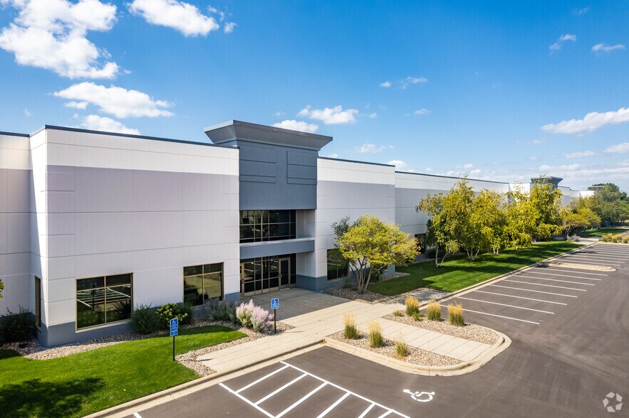 More Photos Of 5555 12th Ave E, Shakopee Research And Development For Lease