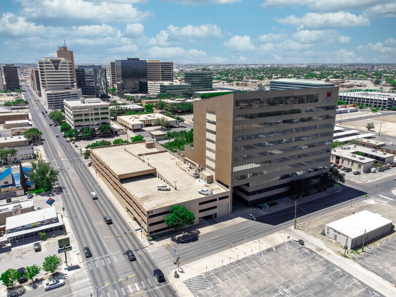 More Photos Of 600 Marienfeld St, Midland Office For Lease